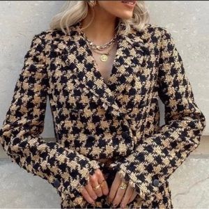 Zara black tan houndstooth print blazer / jacket, size medium
